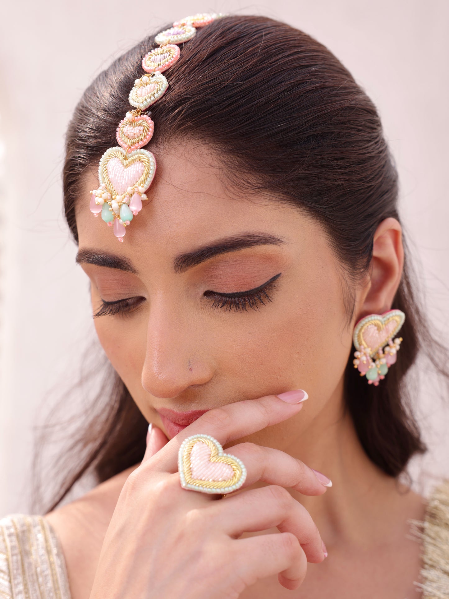 Love Bug (Stud Earrings, Mangtikka & Ring Set)