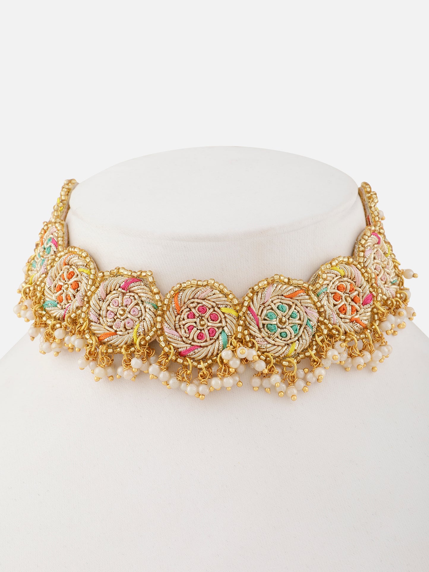 Mini Rang (Earrings, Mathapatti & Sleek Necklace Set)