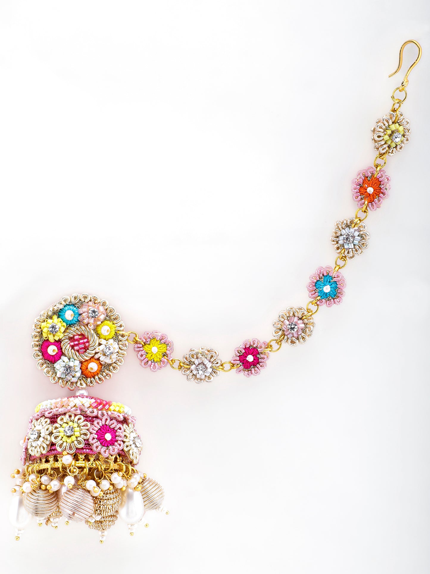 Zunaira Earrings with Single Layer Earchain
