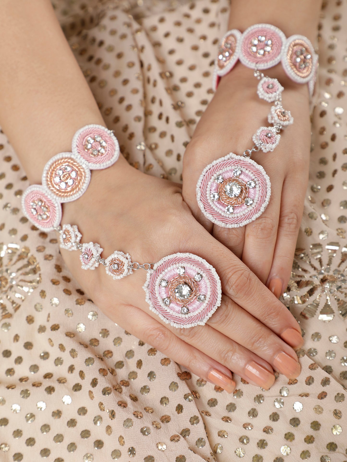 Eka Pair Of Hathphool