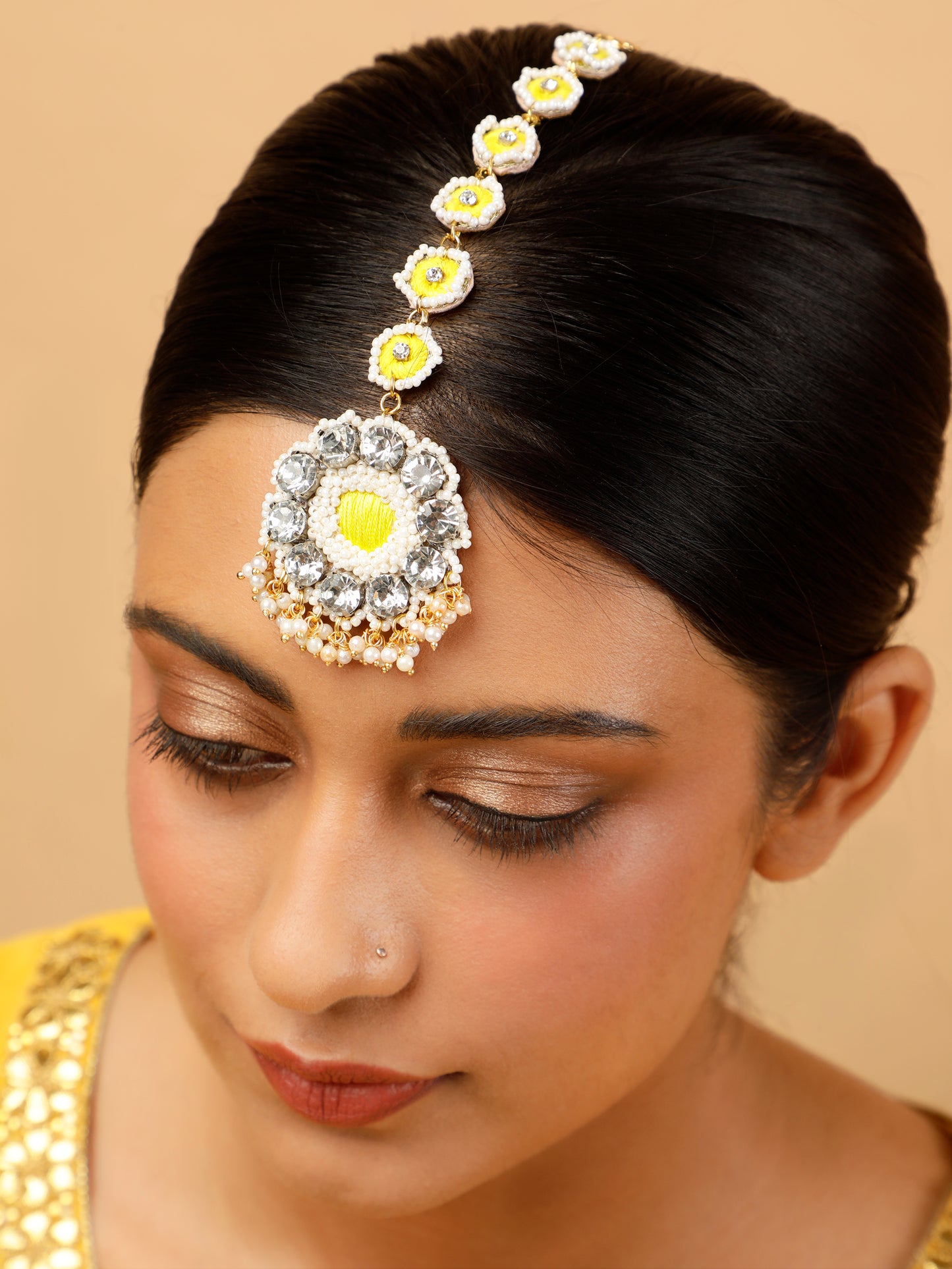 Falguni Yellow Mangtikka