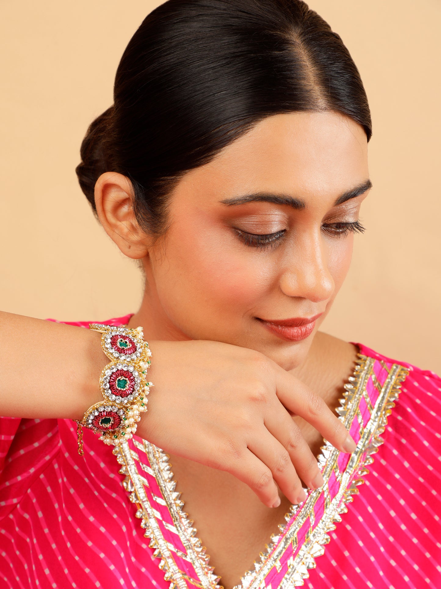 Falguni Green Pair of Bracelets