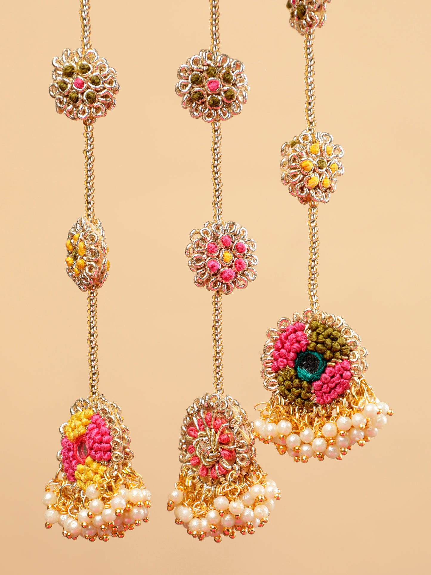 Noor Pair Of Embroidered Latkans