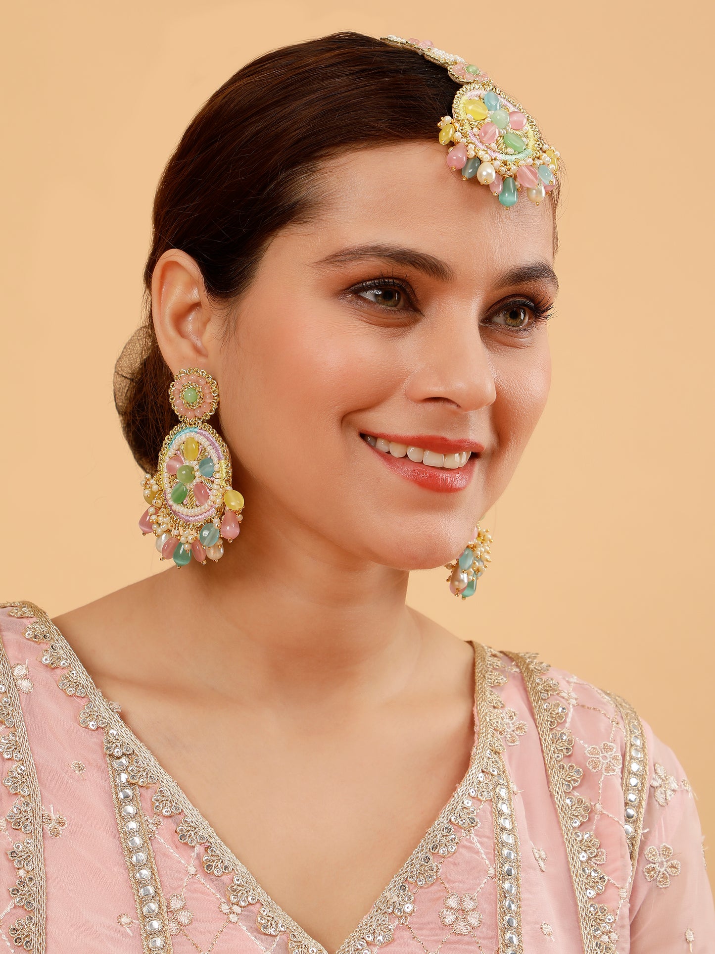 Elaria (Earrings & Mangtikka Set)