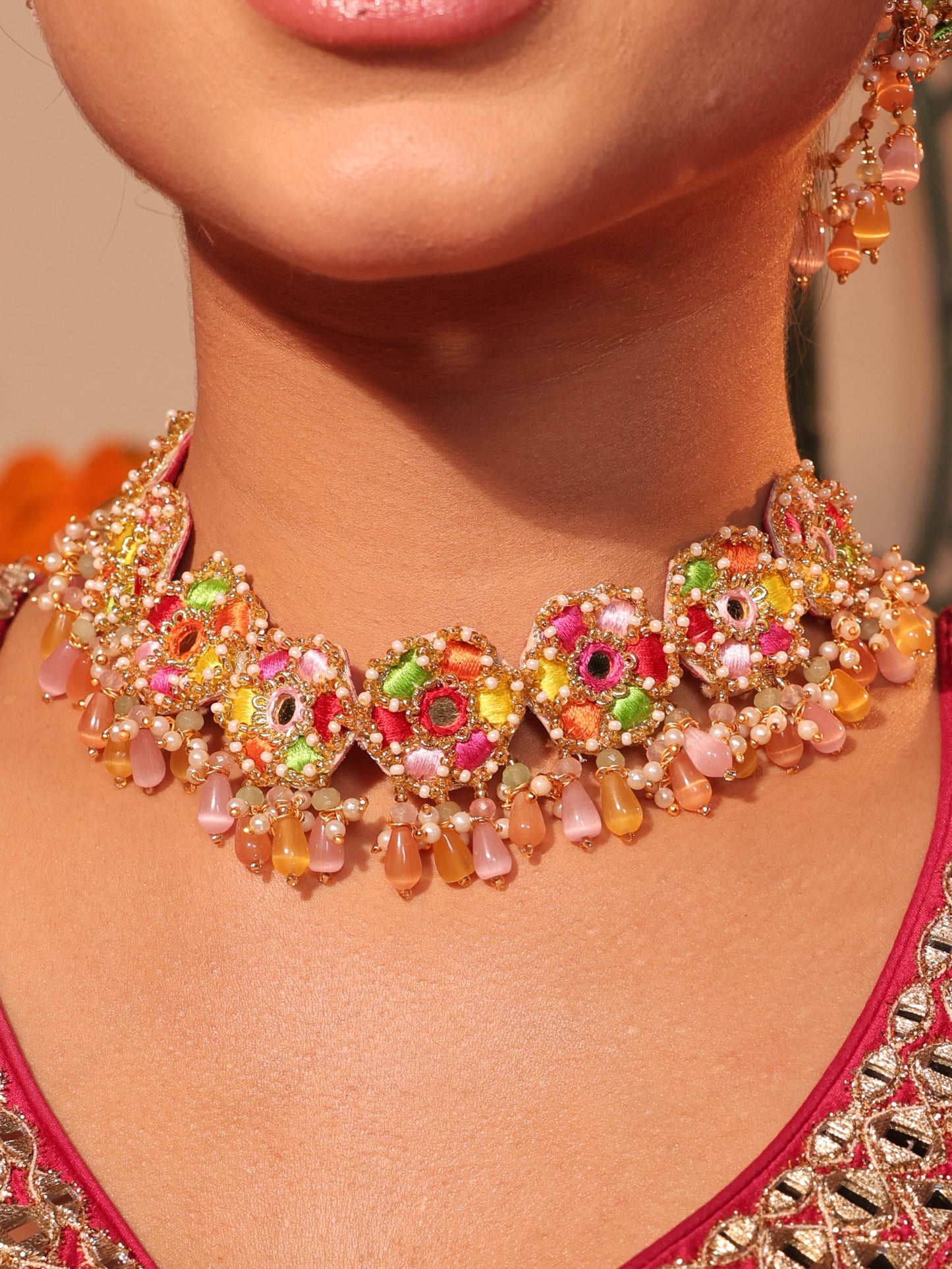 Bahaar (Earrings, Mathapatti & Sleek Necklace)