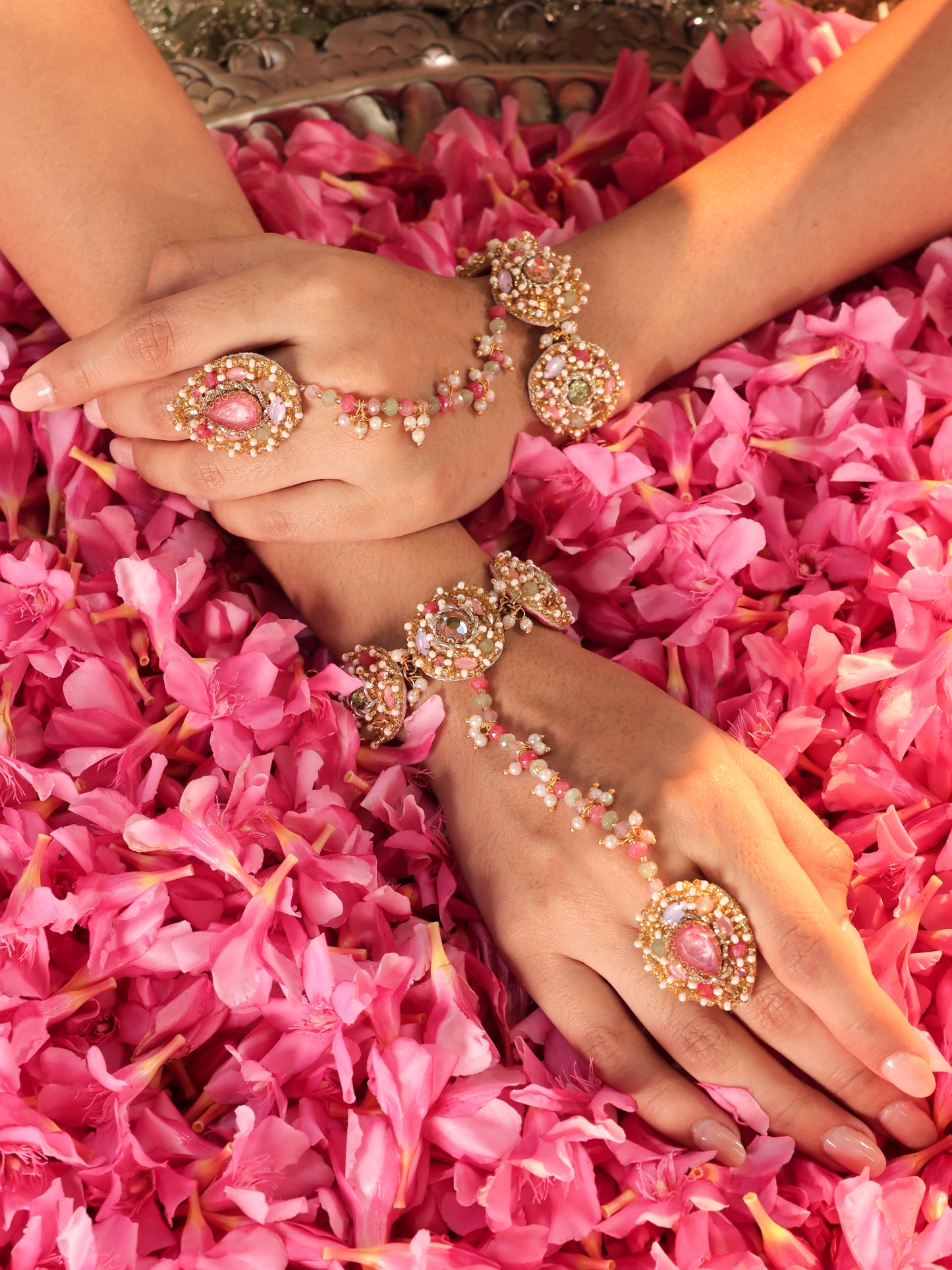 Dream Girl Pair of Hathphool