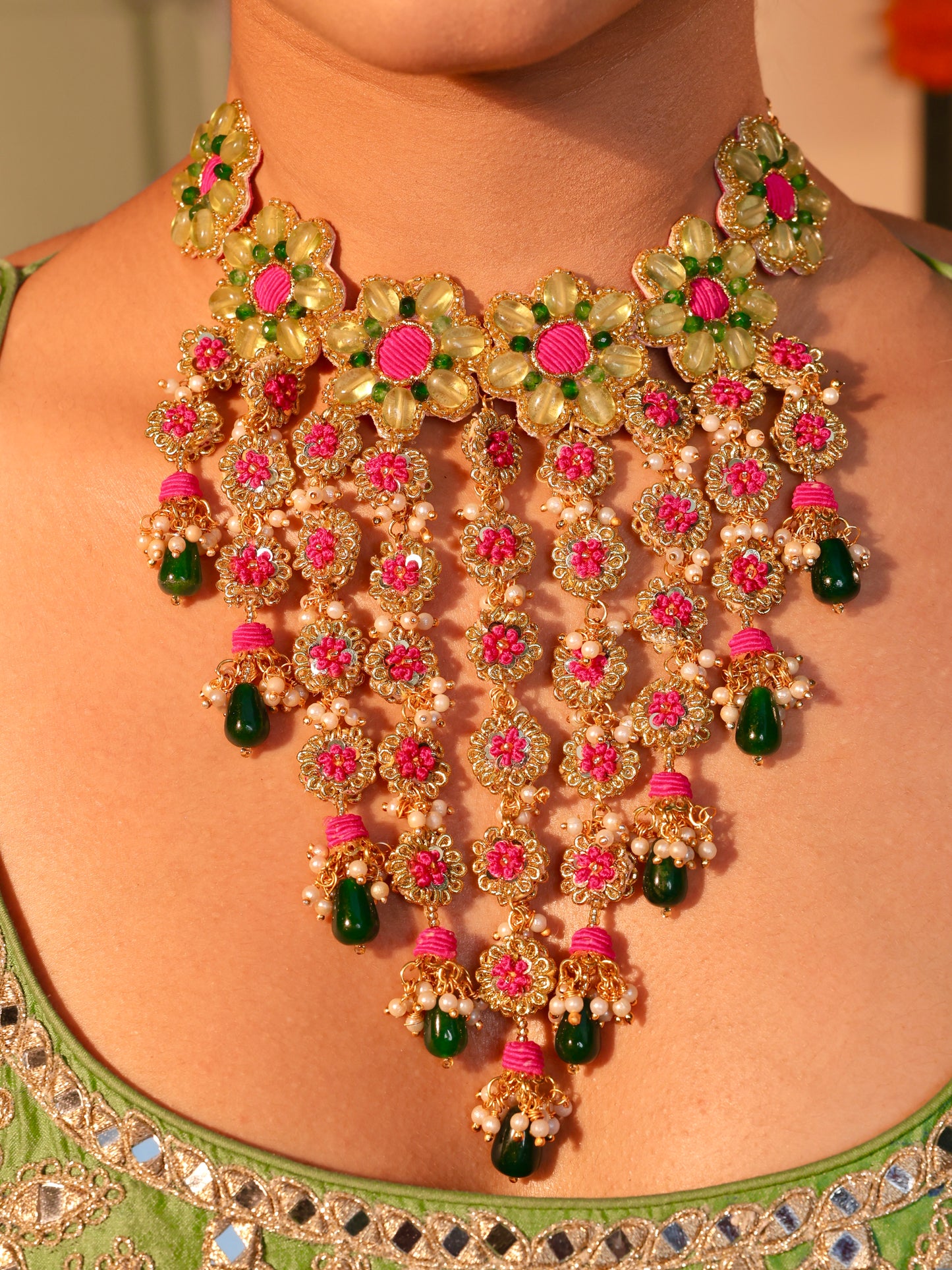 Gulabo (Earrings with Earchains, Mathapatti, Necklace & Pair of Hathphool with Embroidered Latkans Set)