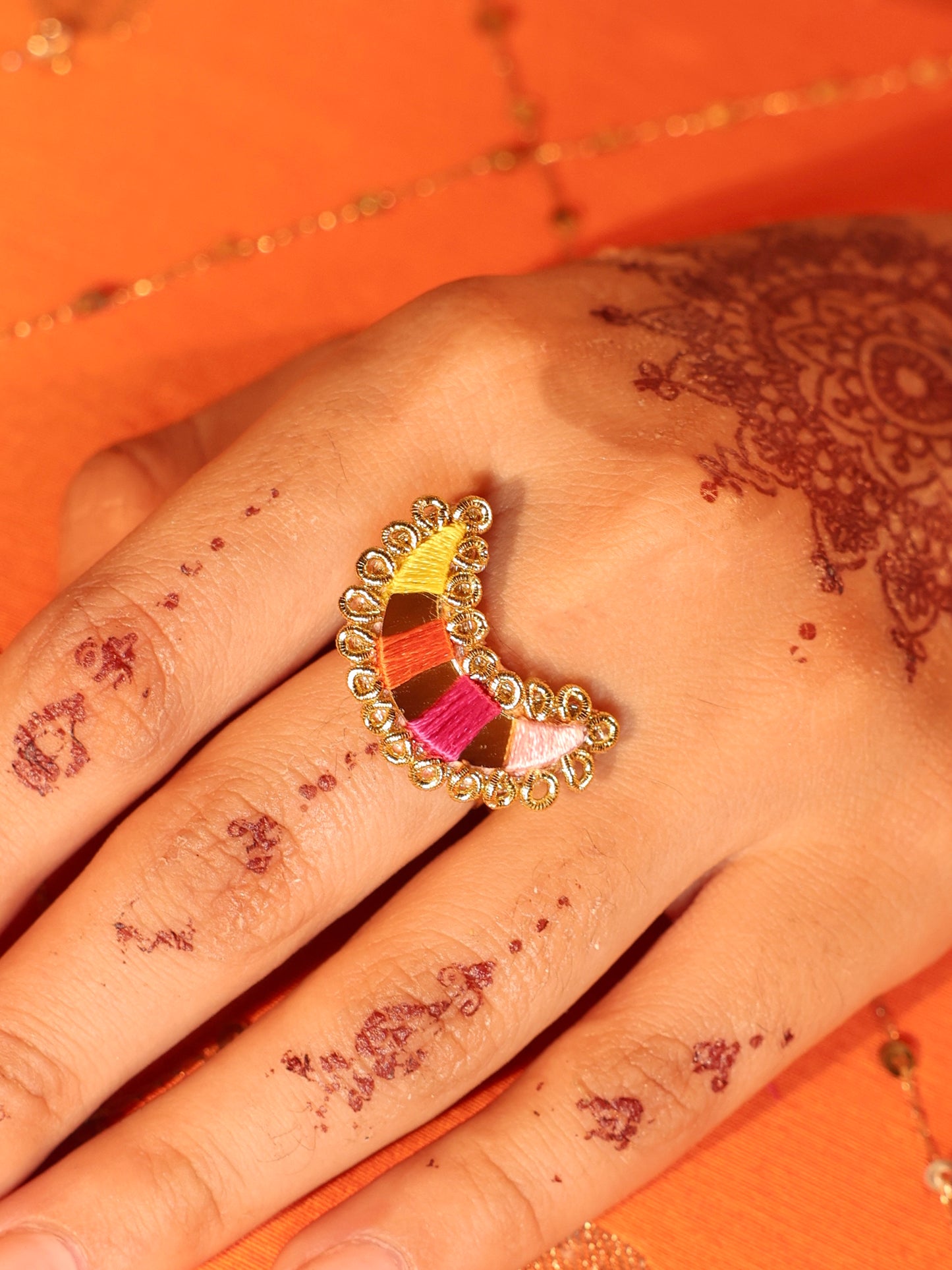 Gul Sitara Multi Chand Ring