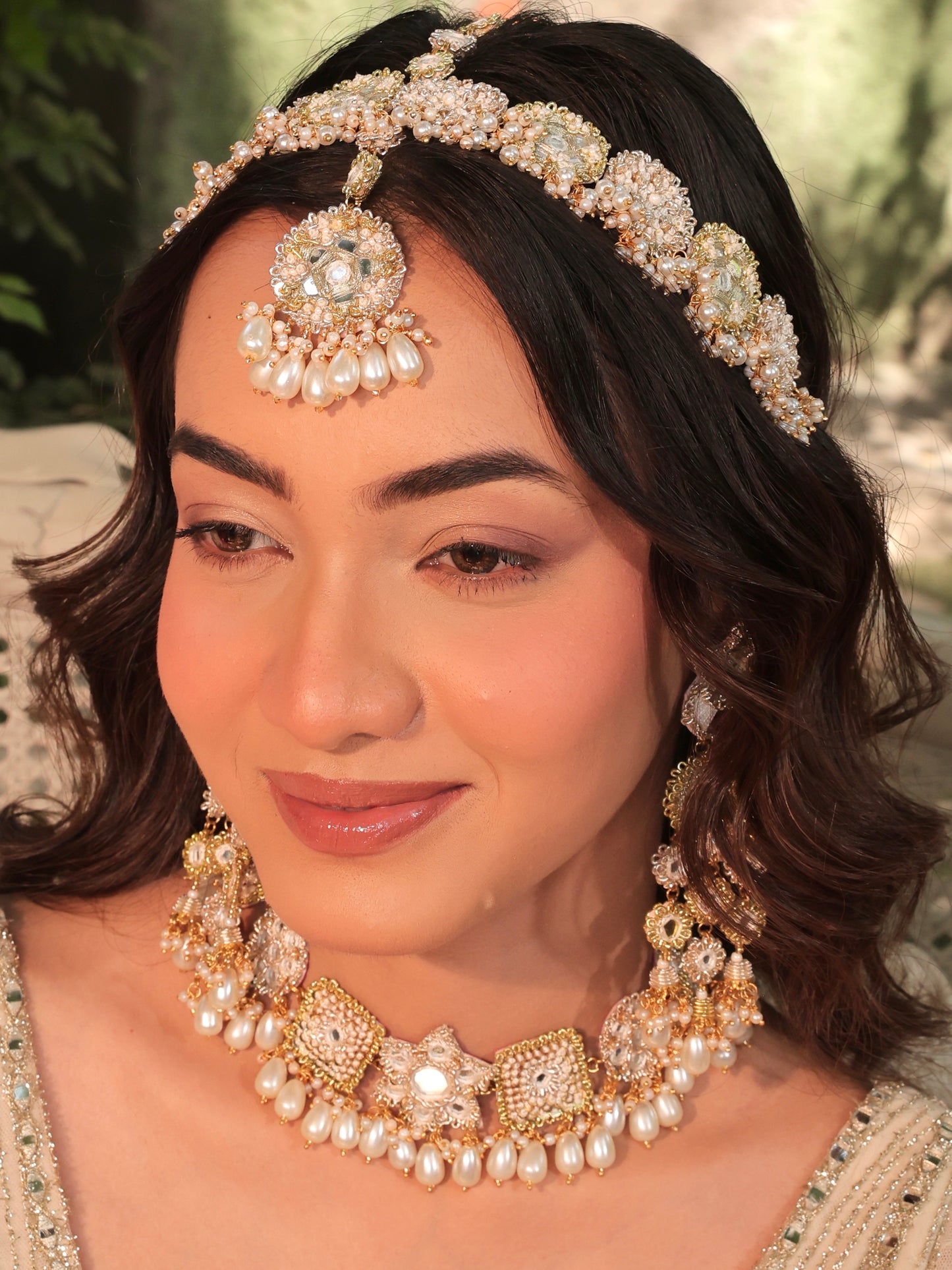 Gul Sitara Gold (Earrings with Earchains, Mathapatti, Choker & Pair of Hathphool Set)
