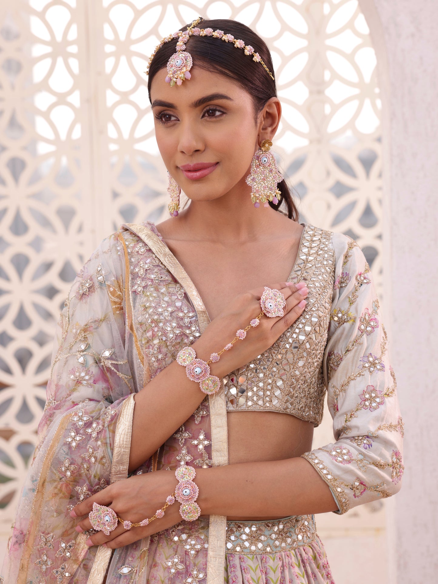 Hamsa (Earrings, Mathapatti & Pair Of Hathphool Set)