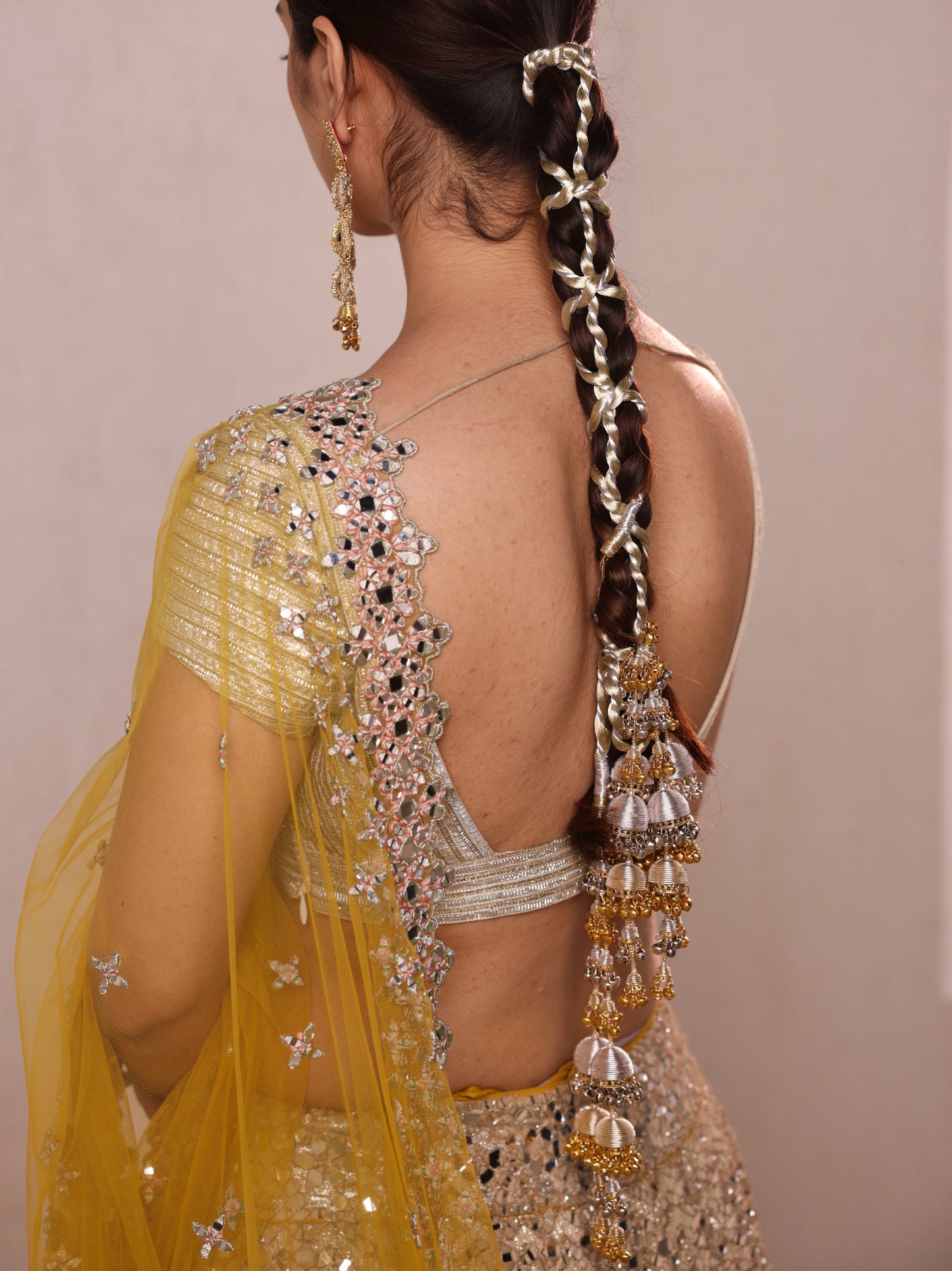 Ishq Gold Theme