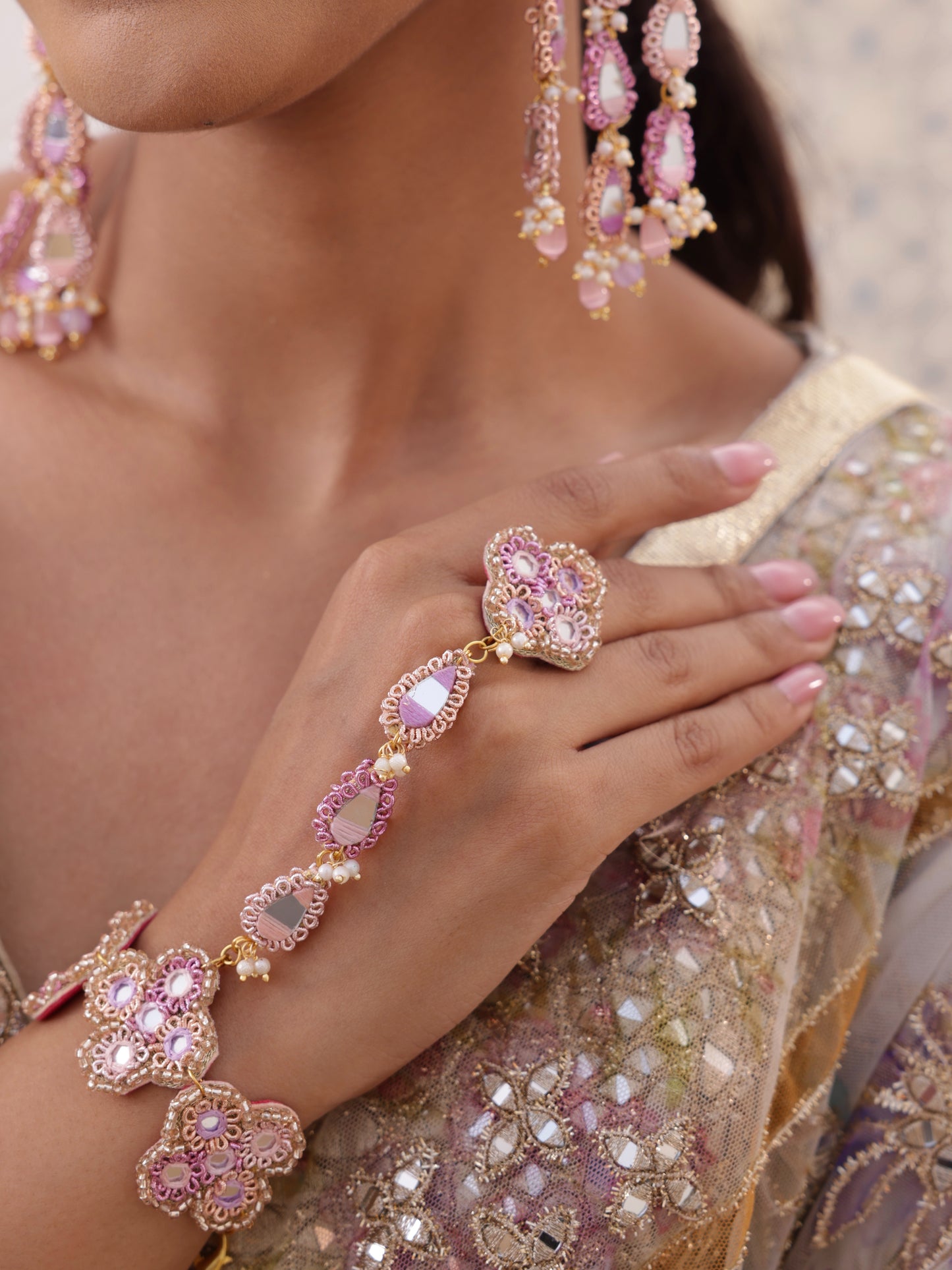 Ishq Lilac (3 Tier Earrings, Mathapatti, Sleek Necklace & Pair of Hathphool Set)