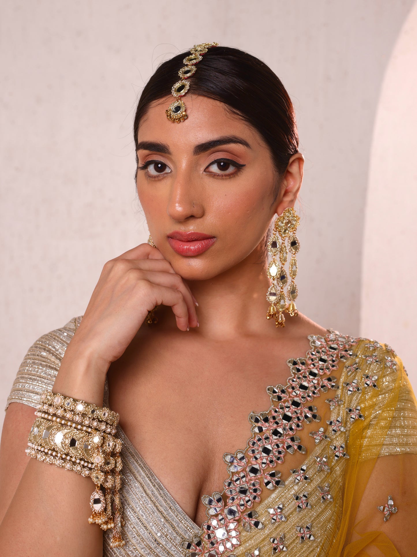 Ishq Gold Theme