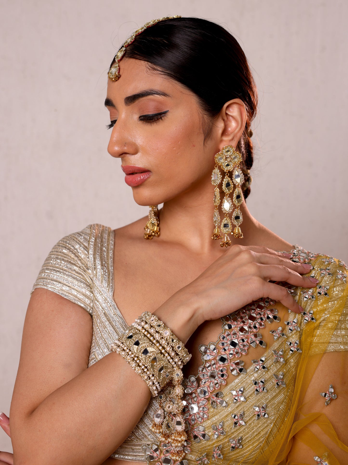 Ishq Gold Theme