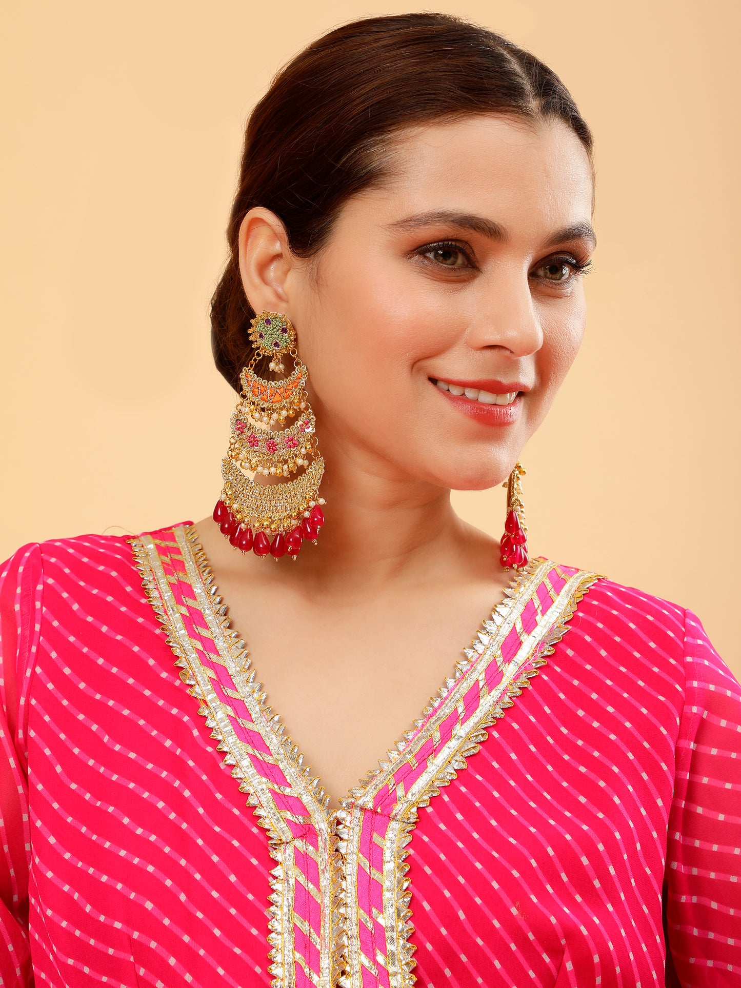 Layla (Choker, Earrings & Mangtikka Set)