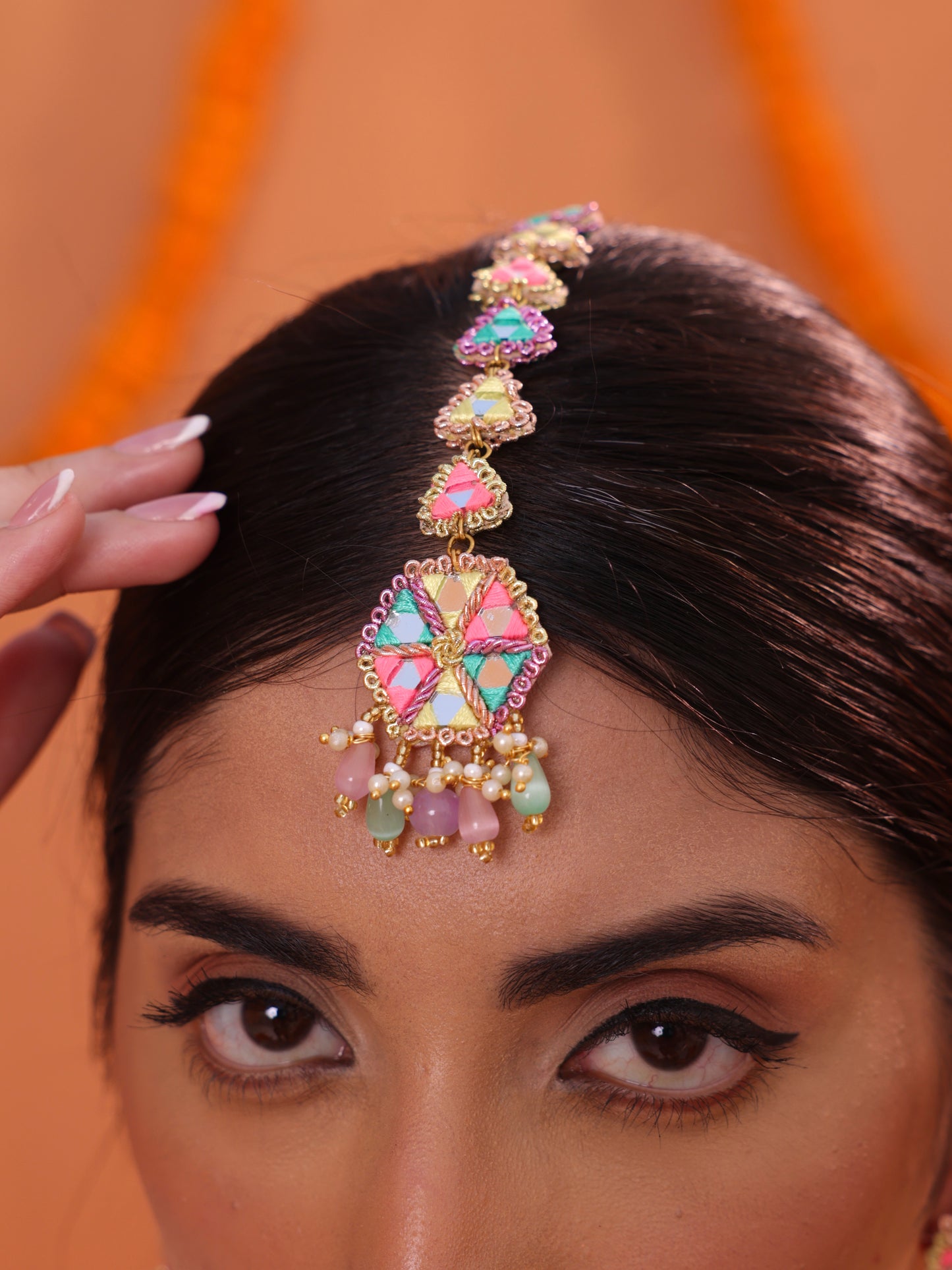 Masakali (Jhumki Earrings, Mangtikka, Choker & Pair of Hathphool Set)