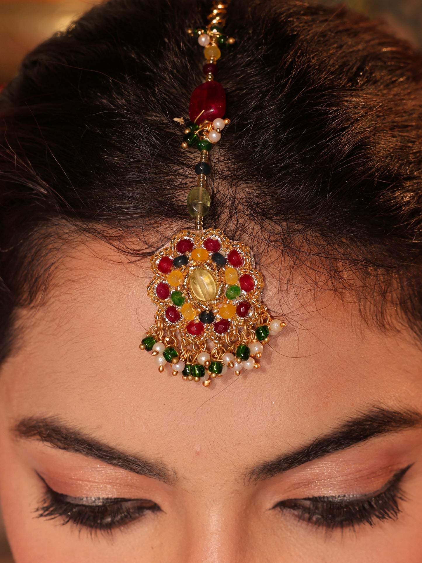Noorani (Earrings with Earchain, Mangtikka, Passa & Choker Set)