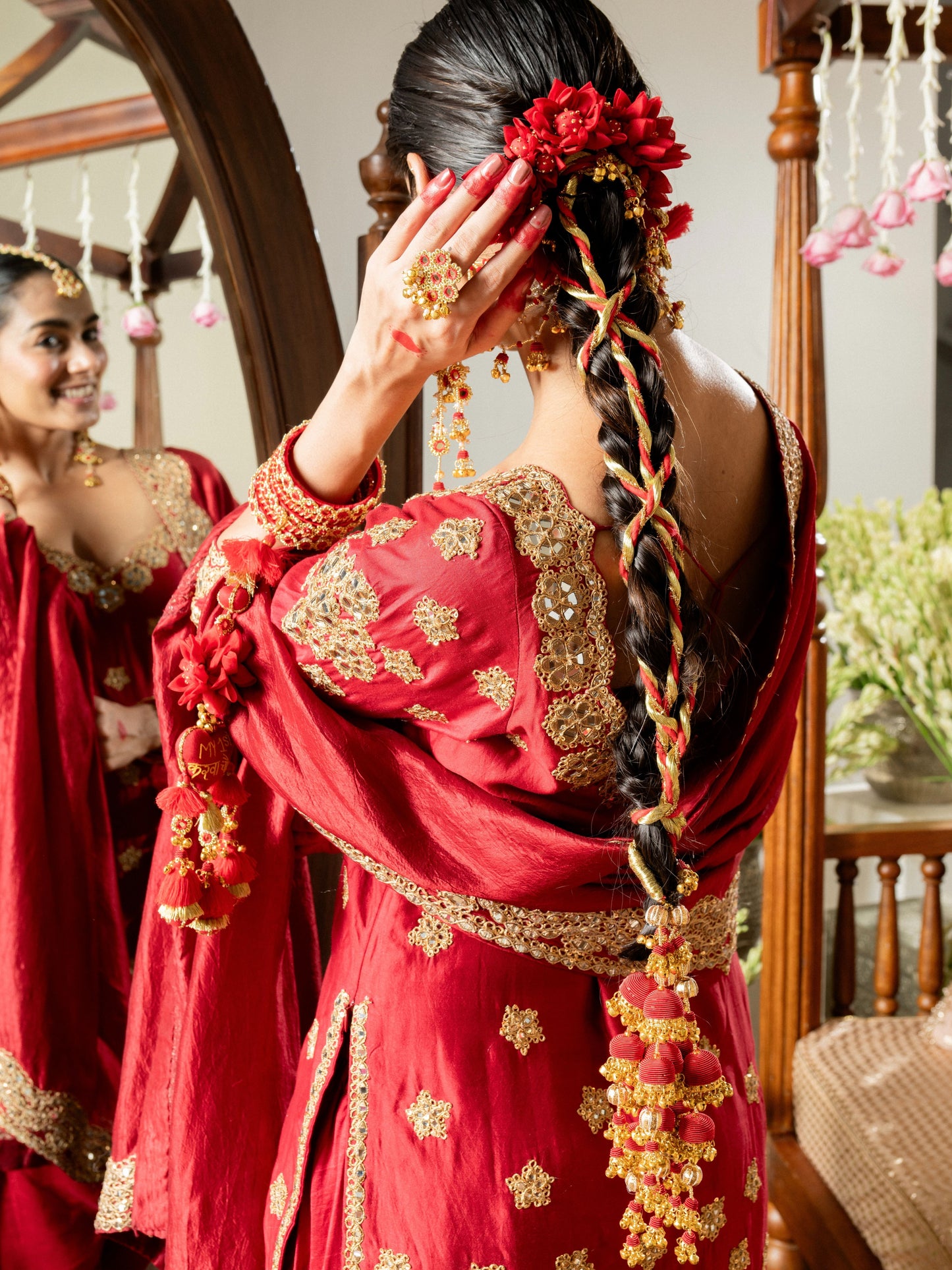Sindoor Head-To-Toe Karwa Chauth Shringaar Hamper