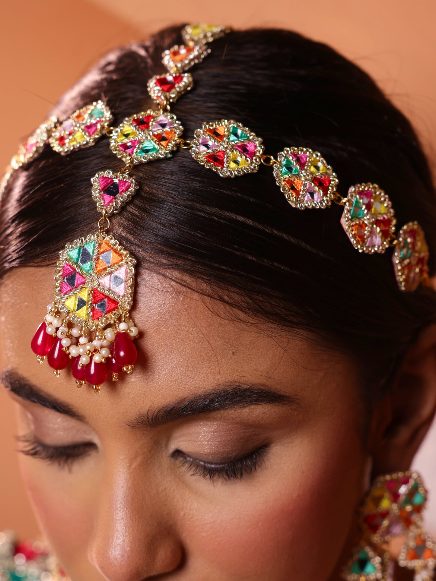 Gulaal (Earrings & Mathapatti Set)
