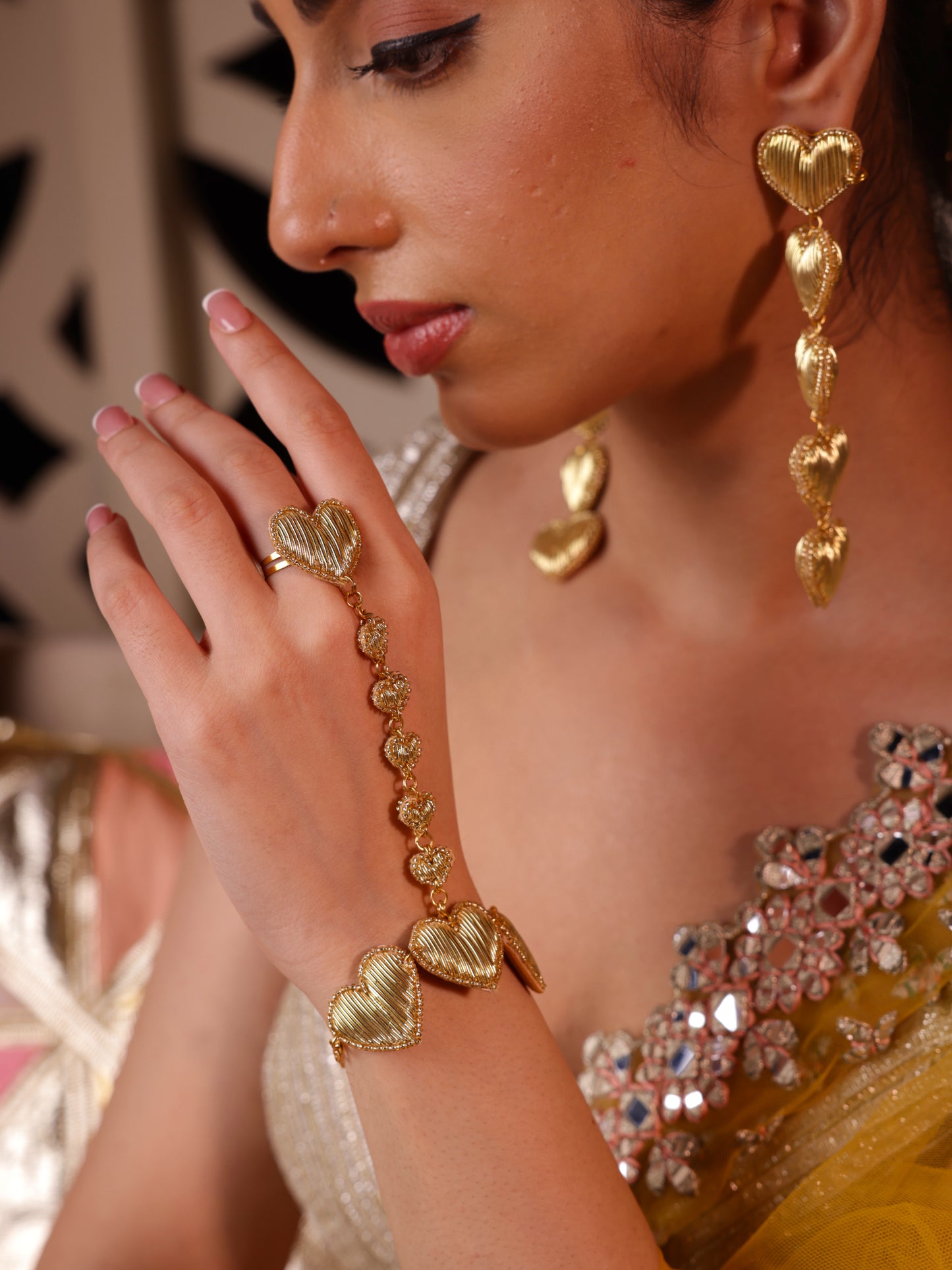 Rumi (Earrings, Mangtikka, & Pair of Hathphool Set)