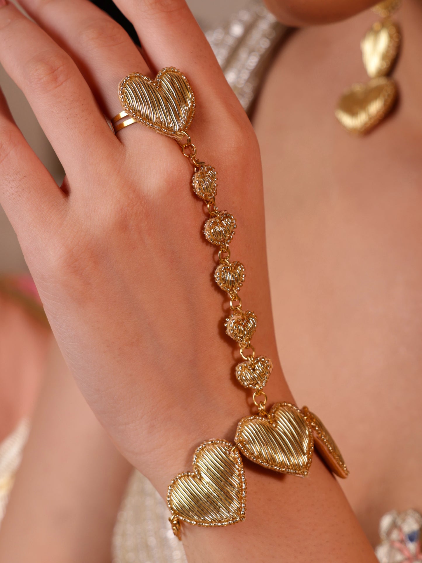 Rumi Pair of Hathphool