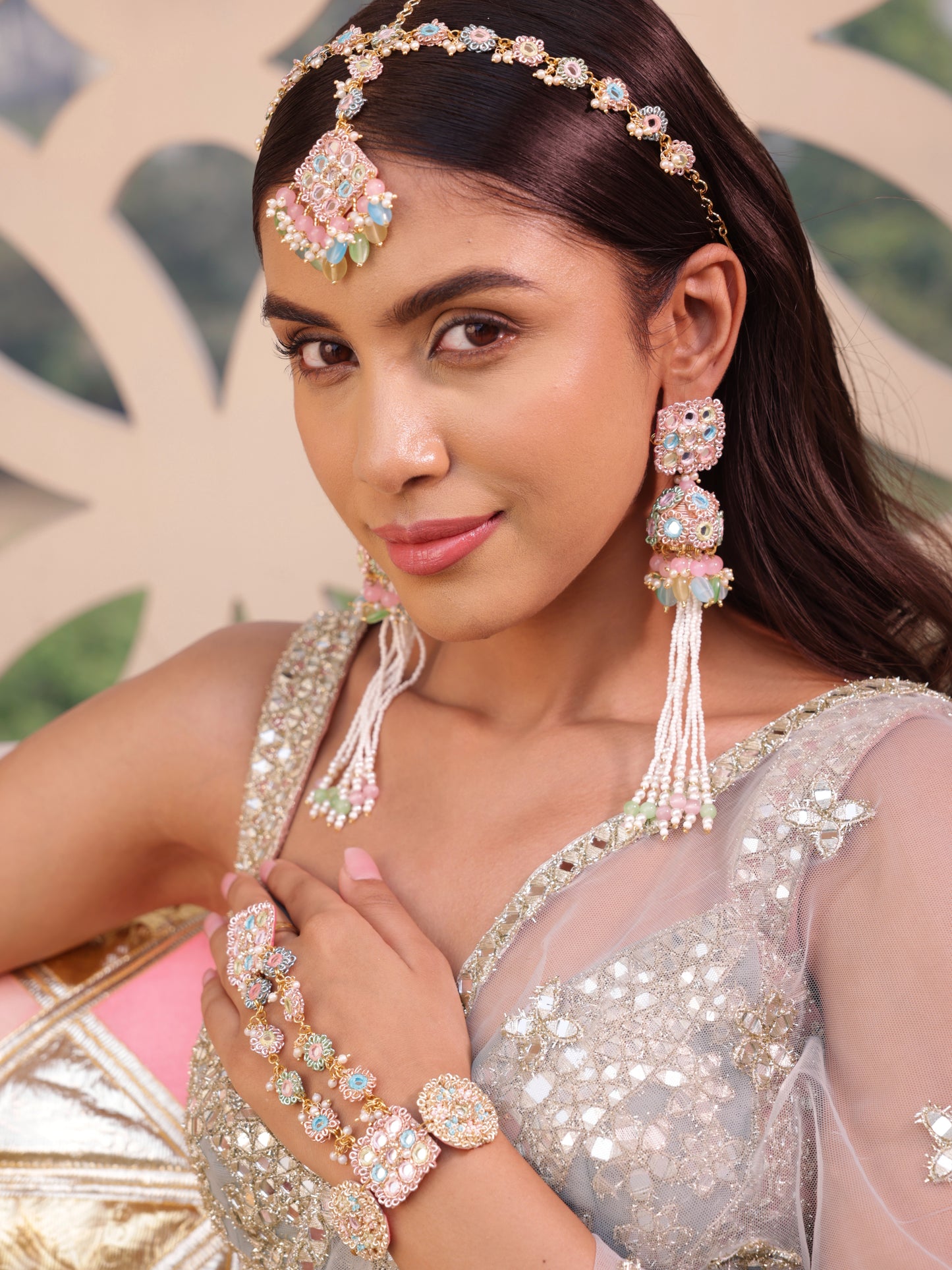 Ulfat (Jhumki Earrings, Mathapatti & Pair of Hathphool Set)