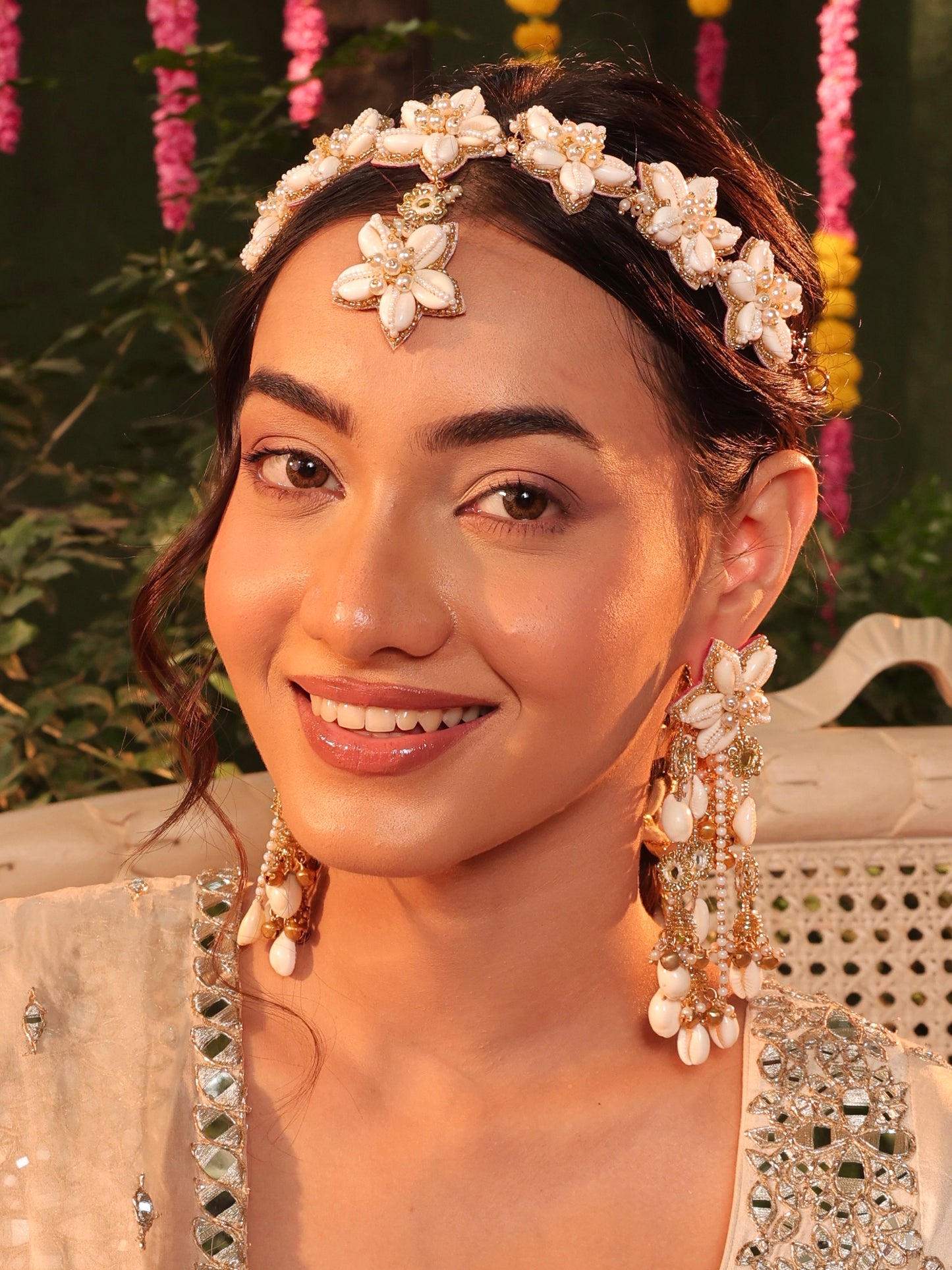 Kaju Katli Cowrie (Earrings, Mathapatti & Pair of Hathphool Set)