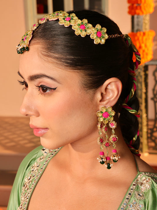 Gulabo (Earrings & Mathapatti Set)