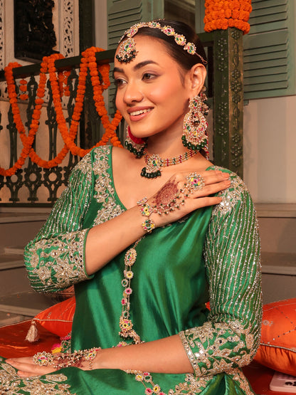 Jugni (Earrings with Earchains, Mathapatti, Choker & Pair of Hathphool with Embroidered Latkan Set)