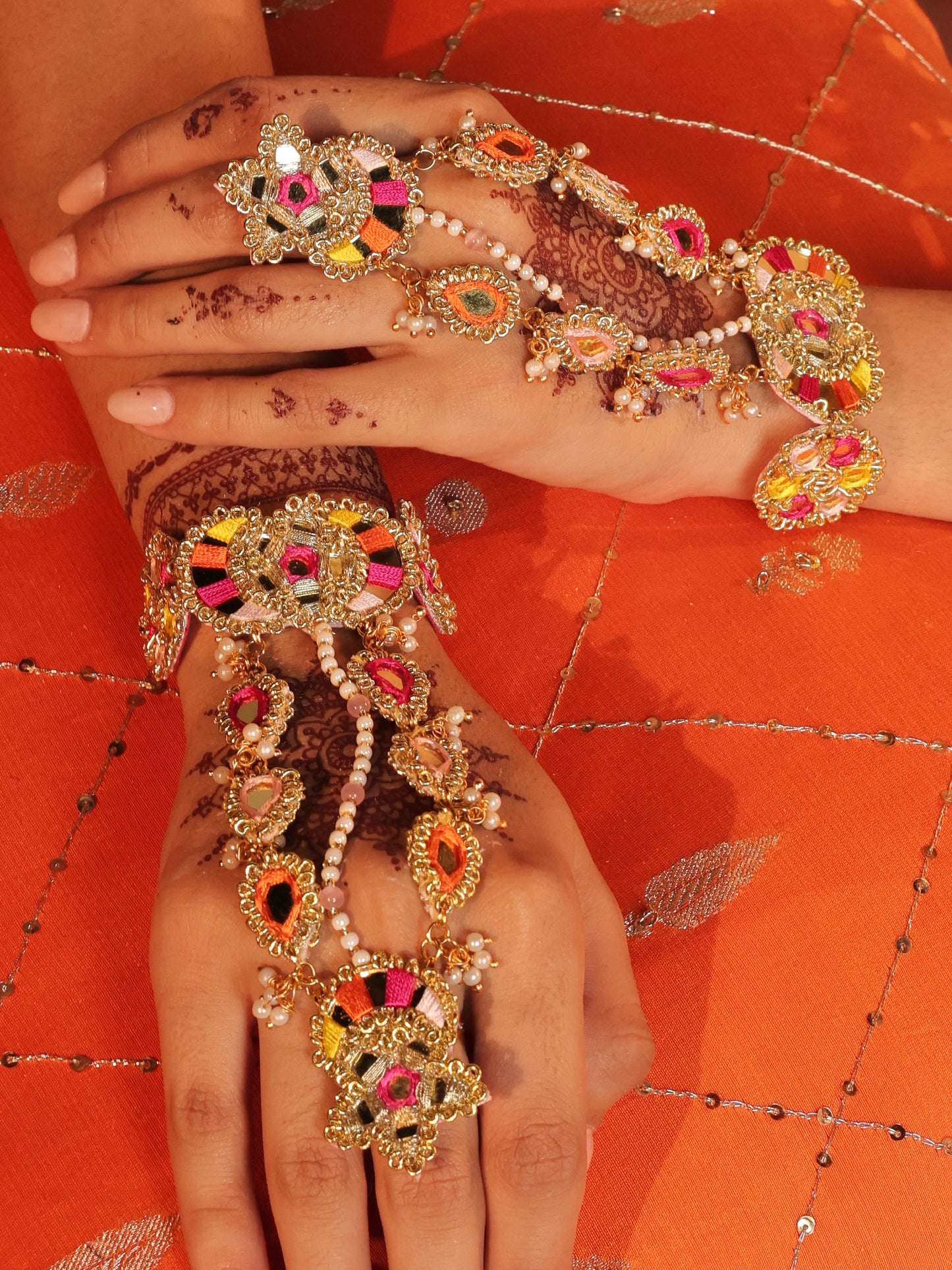 Gul Sitara Multi (Earrings, Mathapatti & Pair of Hathphool Set)