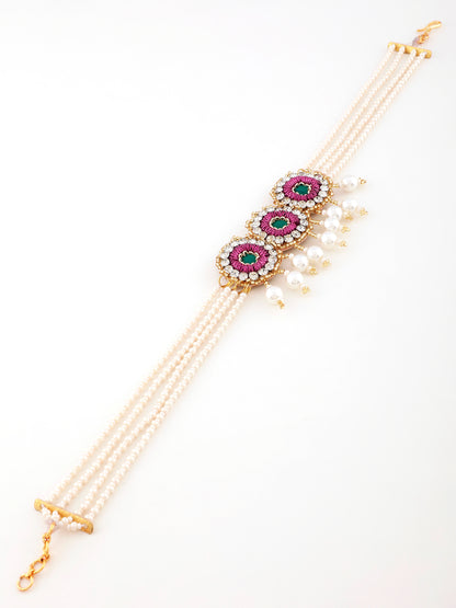Falguni Green Choker