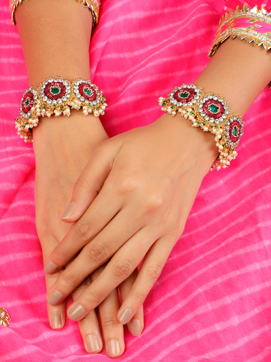 Falguni Green Pair of Bracelets