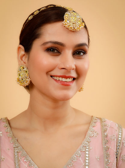 Kesar (Earrings & Mathapatti)