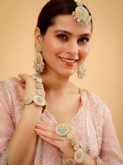 Elaria (Earrings, Mangtikka & Pair Of Haathphool)