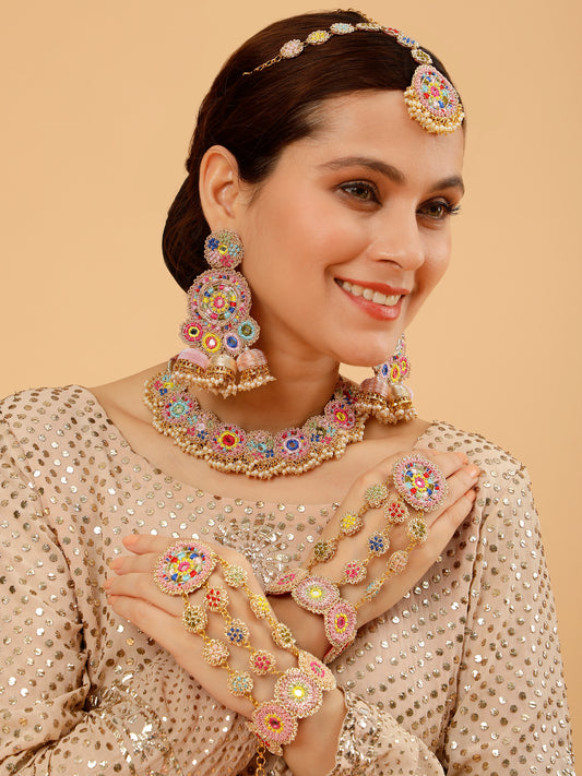 Freya (Earrings, Mathapatti, Sleek Necklace & Pair of Hathphool)