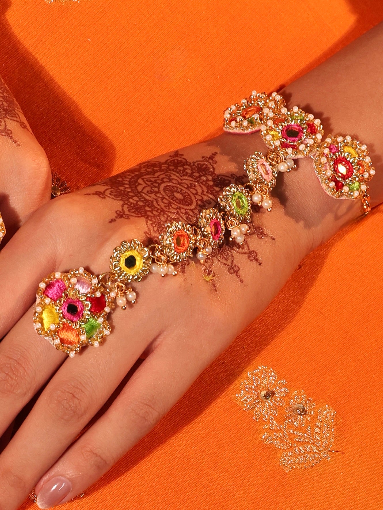 Bahaar Pair of Hathphool