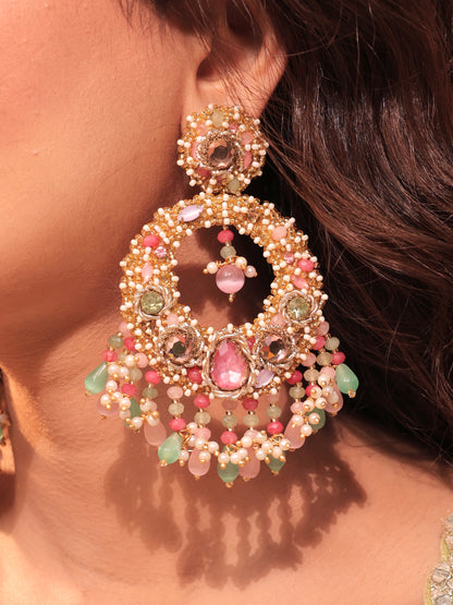 Dream Girl (Earrings, Mathapatti & Pair of Hathphool With Embroidered Latkans Set)