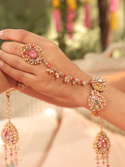 Dream Girl (Earrings, Mathapatti & Pair of Hathphool With Embroidered Latkans Set)