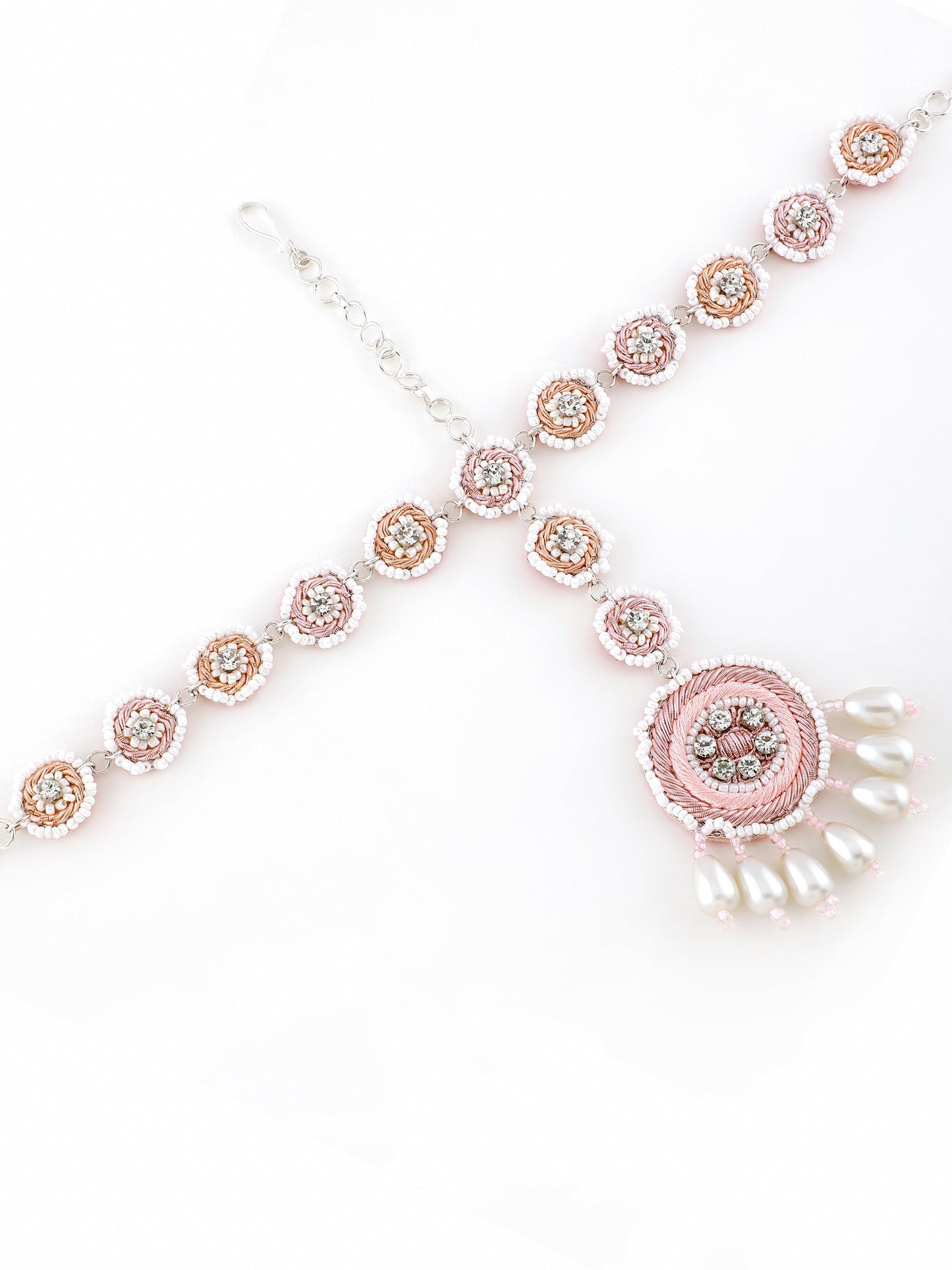 Eka (Earrings & Mathapatti)