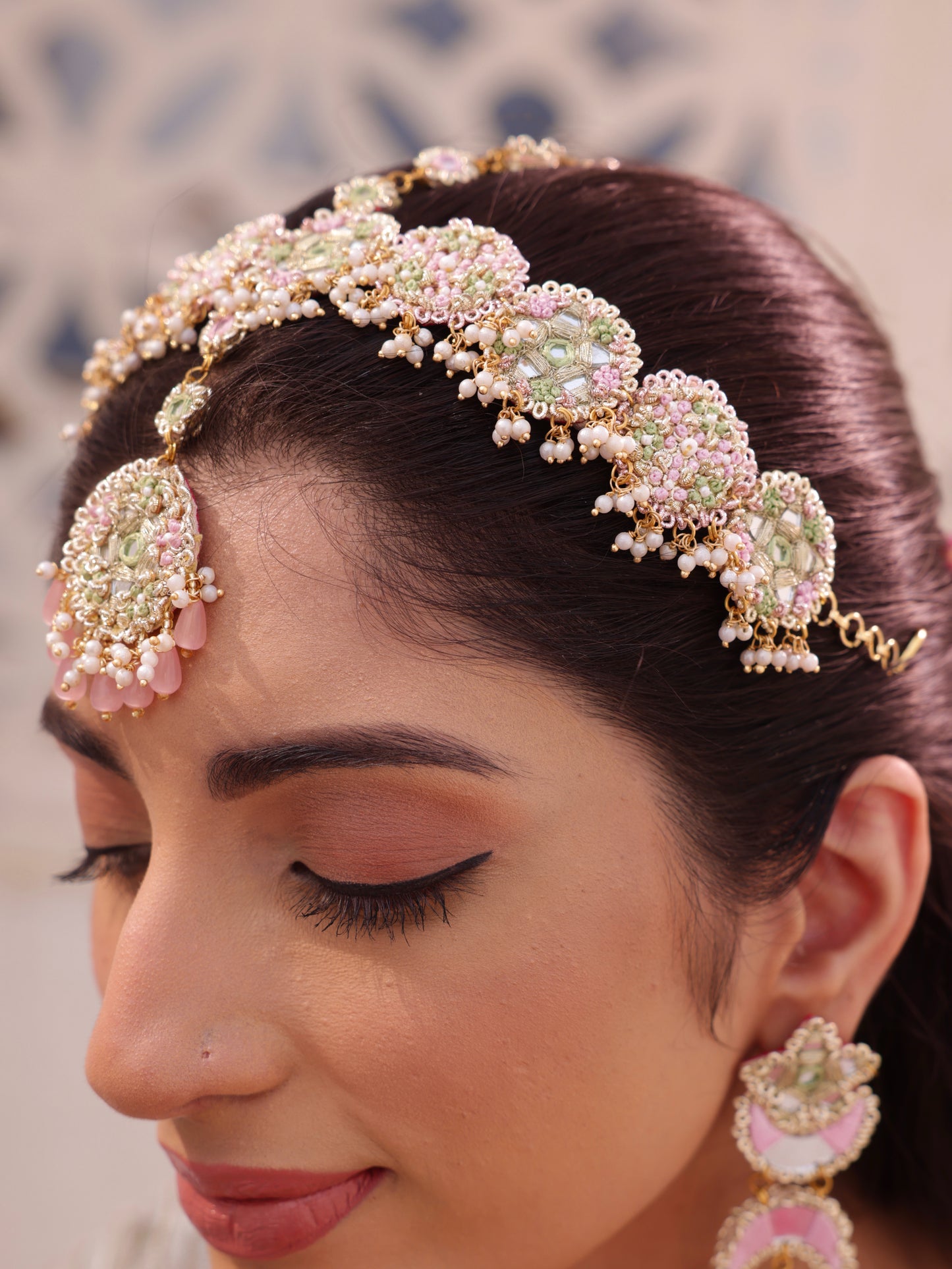 Sitara (Earrings & Mathapatti)