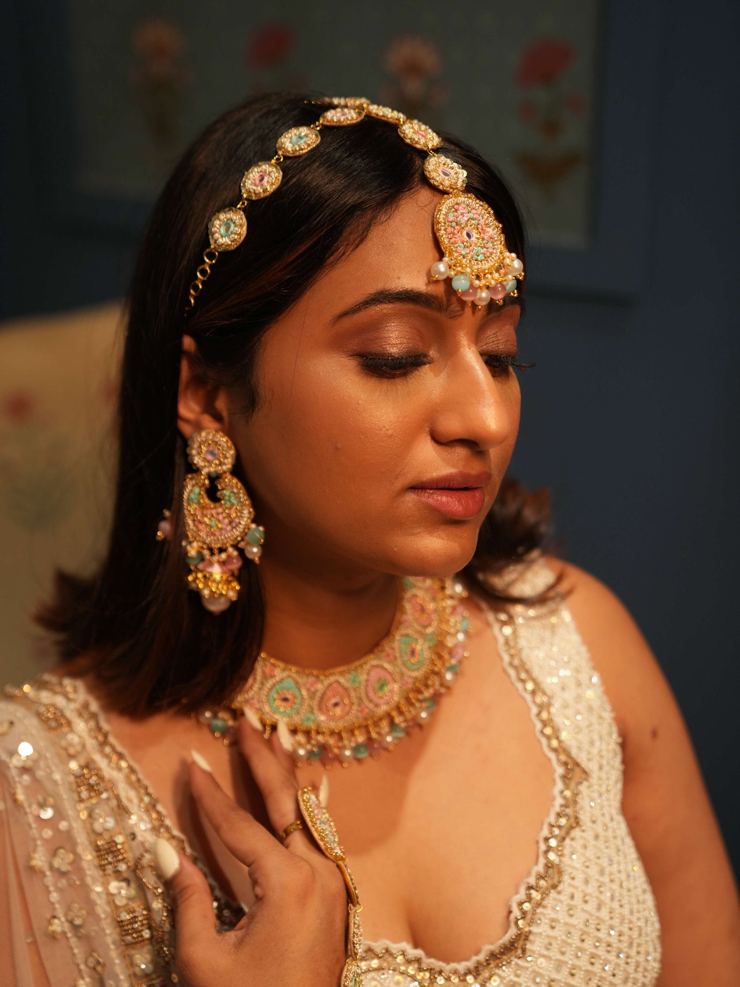 Fiza Set (Choker, Earrings, Mathapatti & Set Of Haathphool)