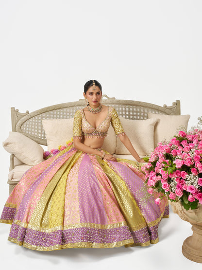 Mehbooba Lehenga Set - Multi