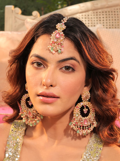 Dream Girl (Earrings & Mangtikka Set)