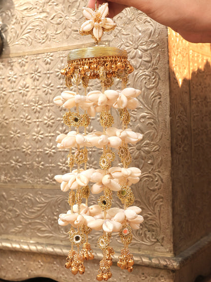 Kaju Katli Cowrie (Earrings, Mathapatti, Choker & Pair of Hathphool with Kaleeras Set)