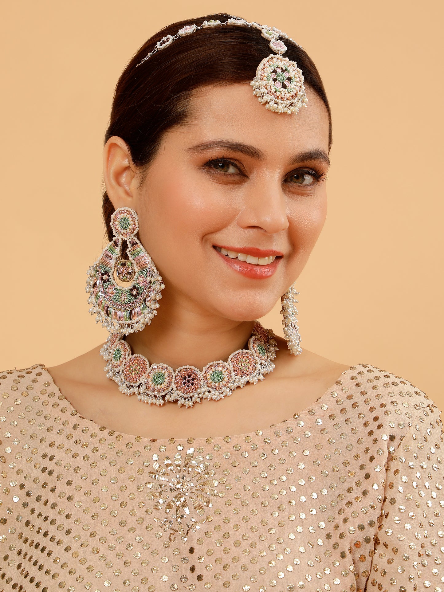 Inaya Set (Earrings, Mathapatti & Sleek Necklace)