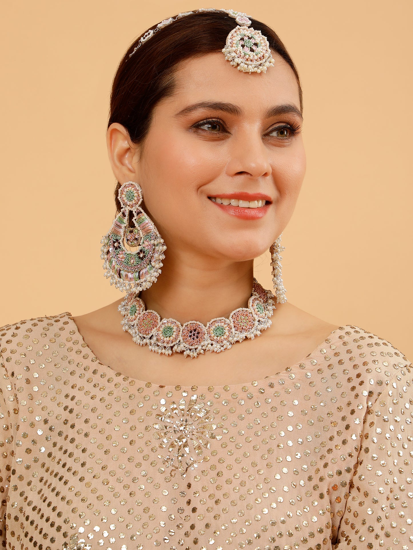 Inaya Set (Earrings, Mathapatti & Sleek Necklace)