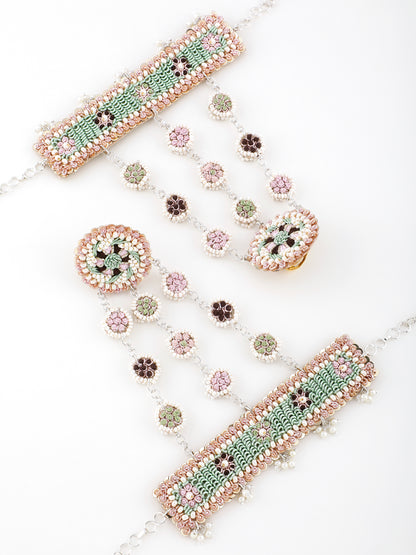 Inaya Set (Earrings, Sheeshpatti & Set Of Haathphool)