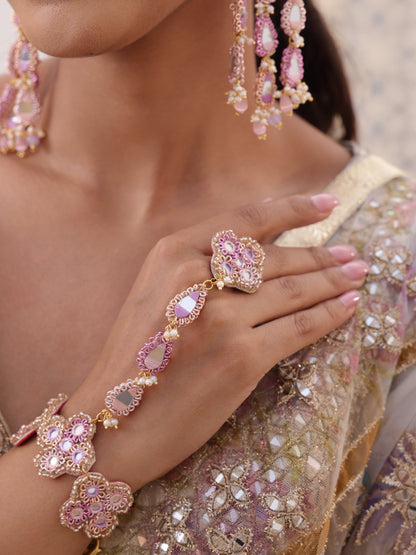 Ishq Lilac (3 Tier Earrings, Mathapatti & Pair of Hathphool)