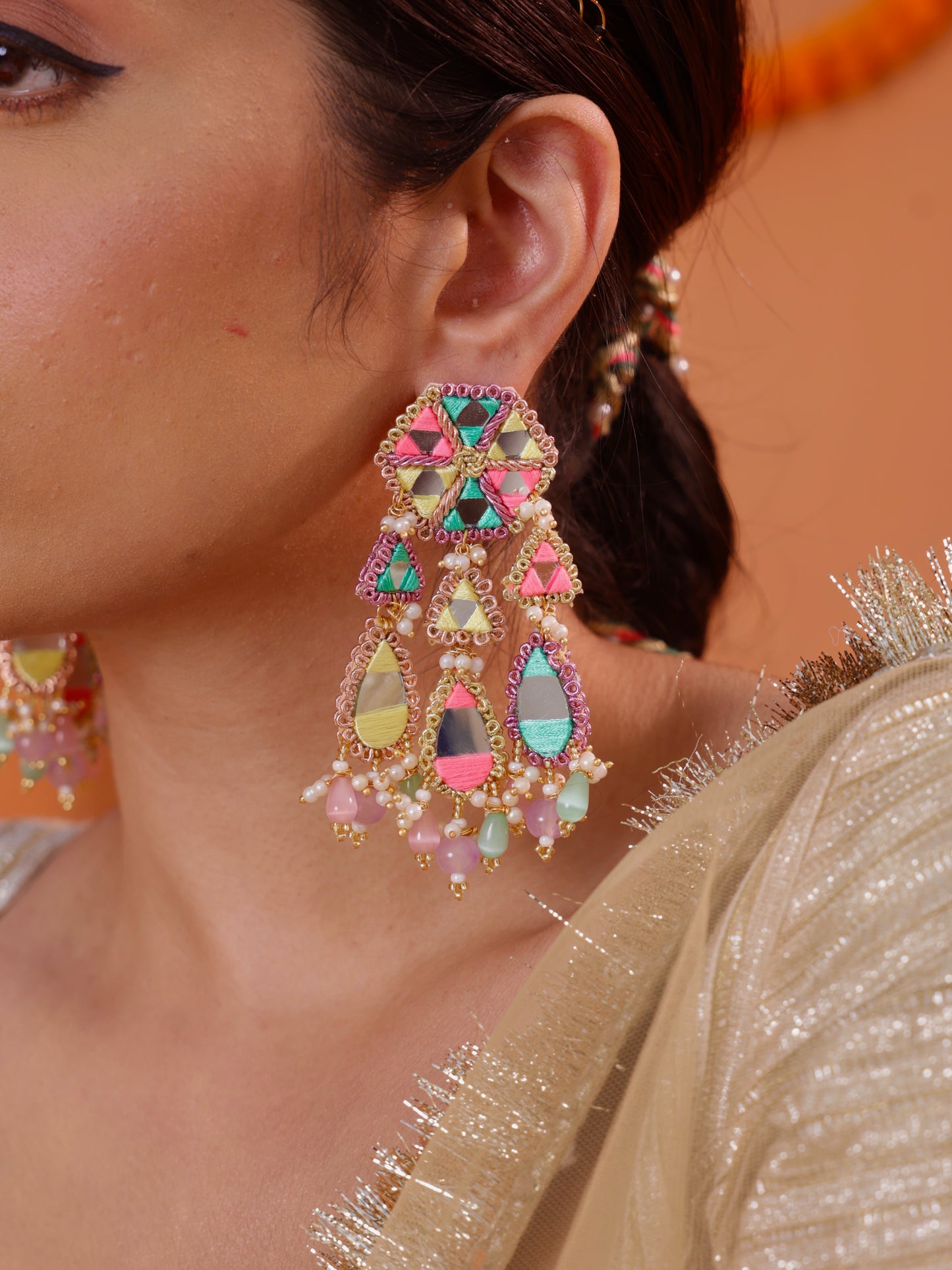 Masakali (Earrings, Mathapatti & Pair of Hathphool)