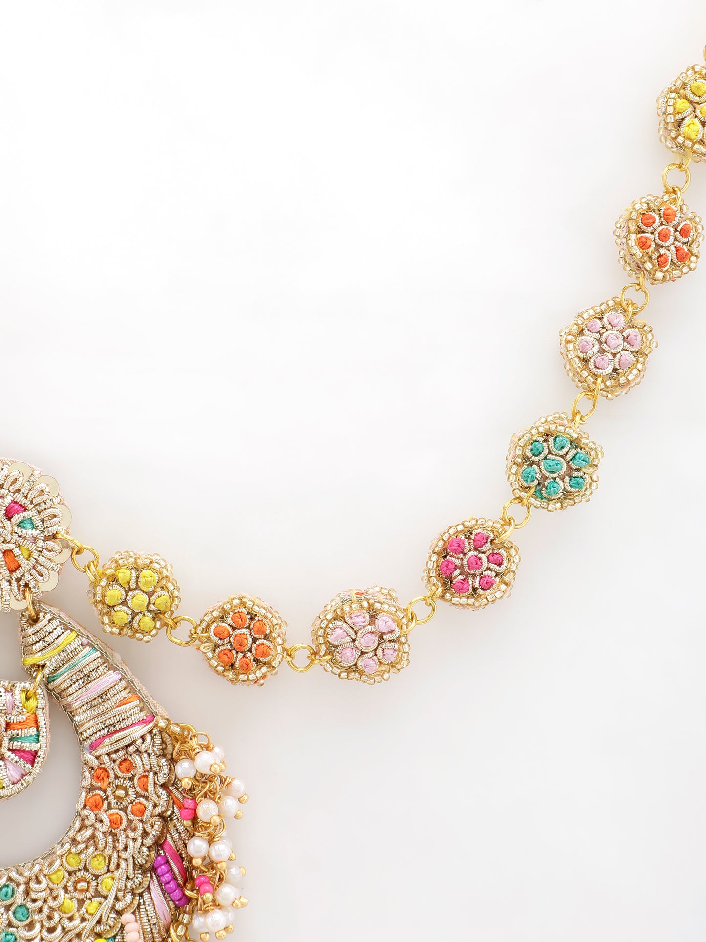 Mini Rang Earrings With Single Layer Earchain
